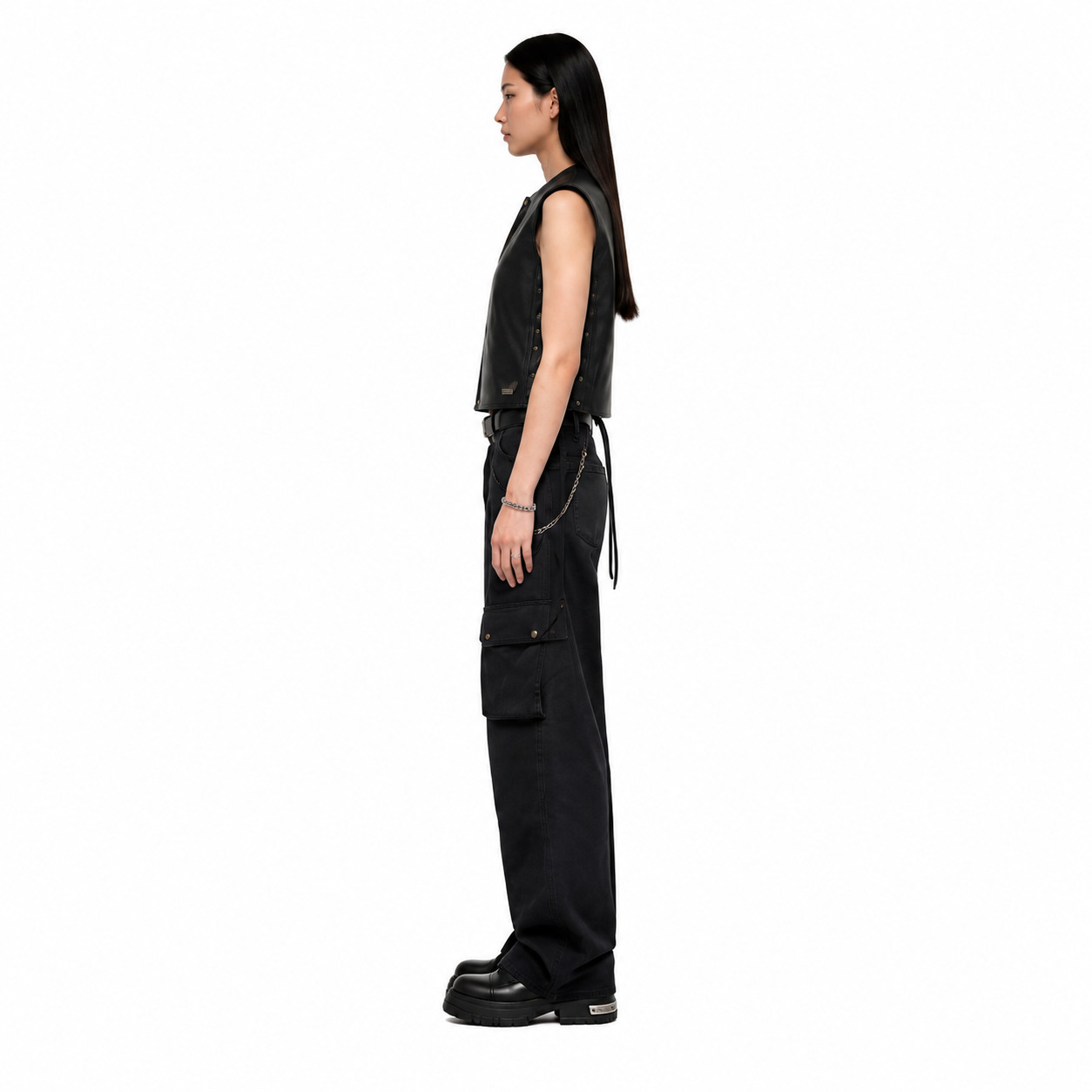 Women's Black Horsehide Side-Lace Leather Vest manufacturing detail 3