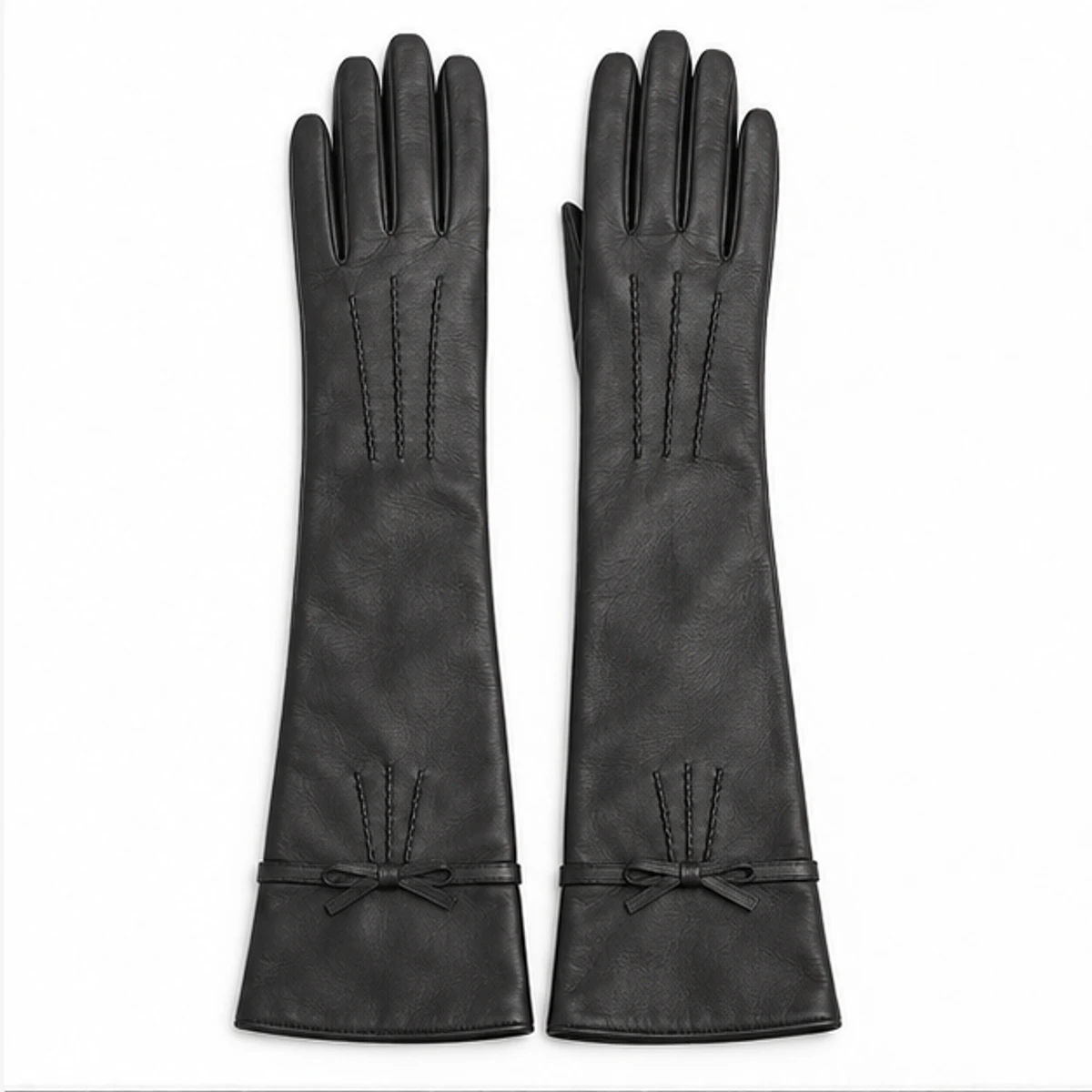 Women's Black Lambskin Opera Bow Gloves manufacturing detail 2