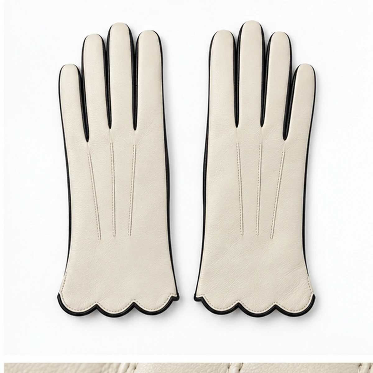Women's Ivory Contrast-Piped Lambskin Gloves manufacturing detail 2