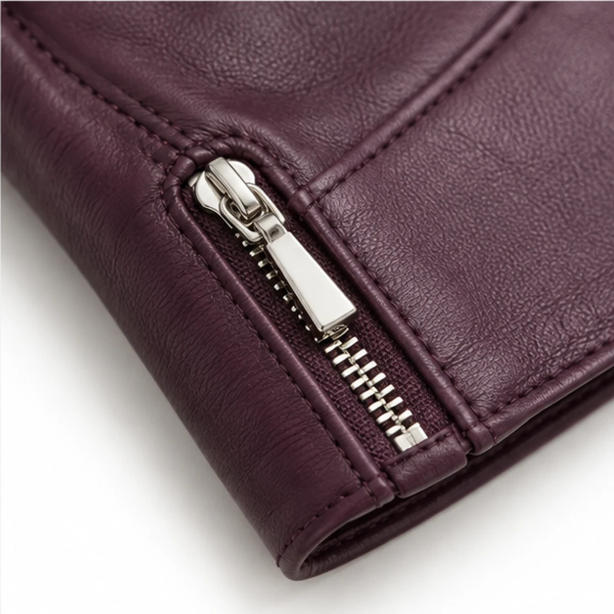 Women's Plum Side-Zip Lambskin Gloves manufacturing detail 4